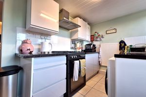 Kitchen- click for photo gallery